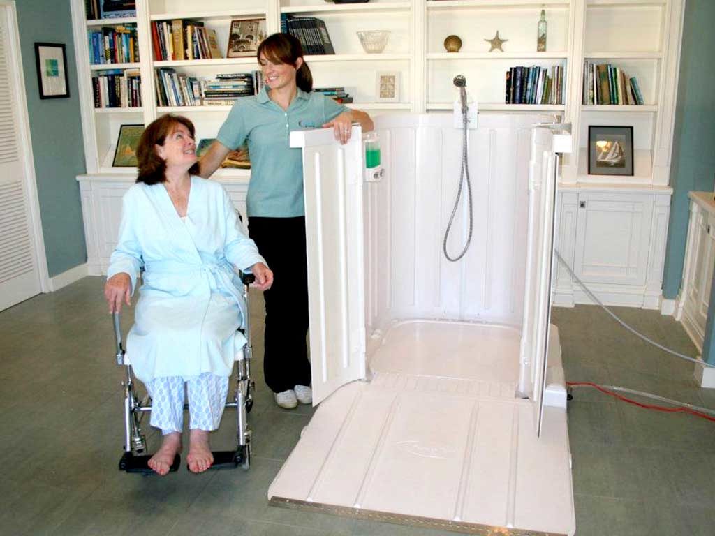 How Often Should Seniors Bathe? 4 Protect them from slips and falls - santa cruz, ca