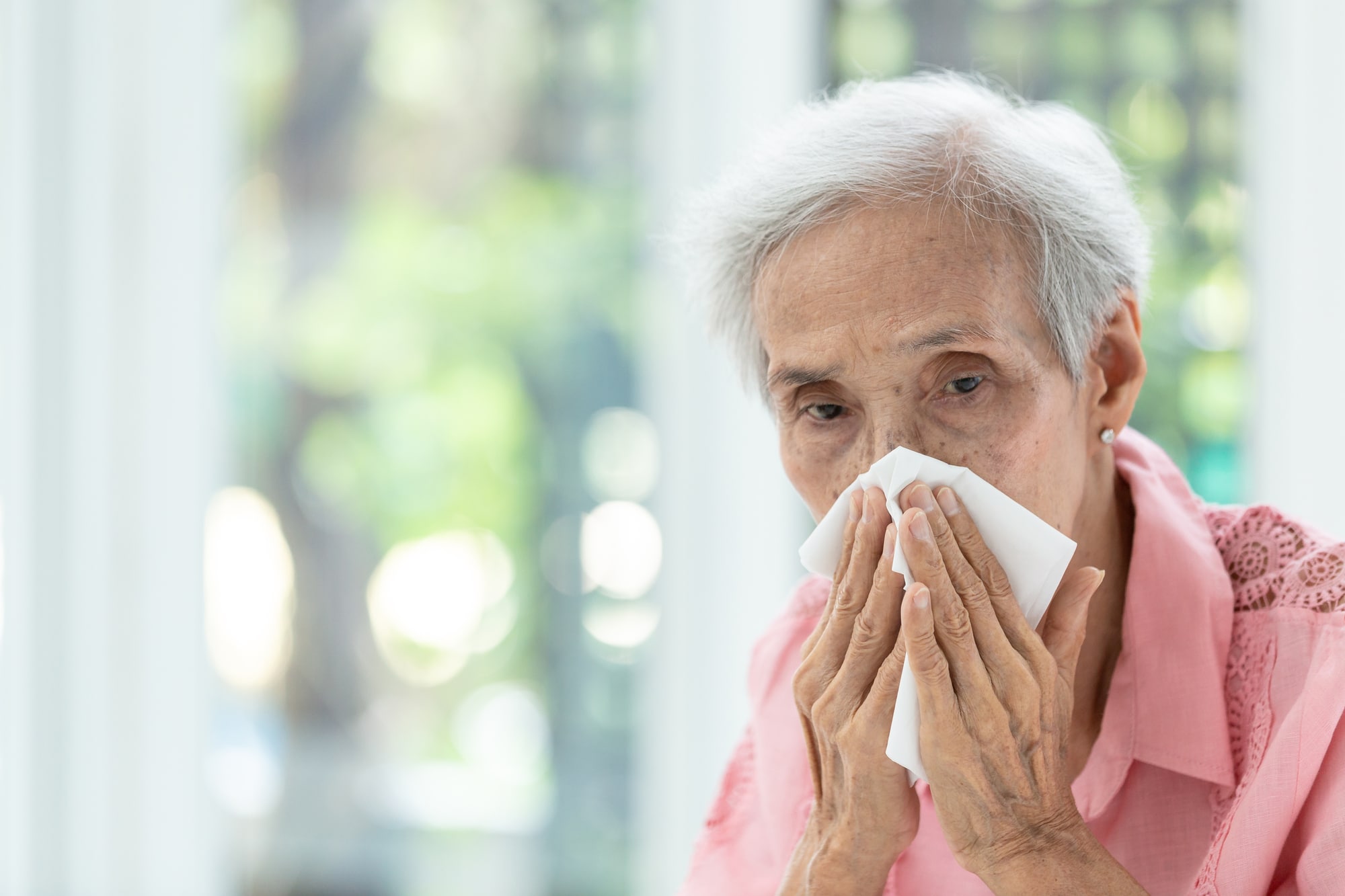 Sneezing in tissue